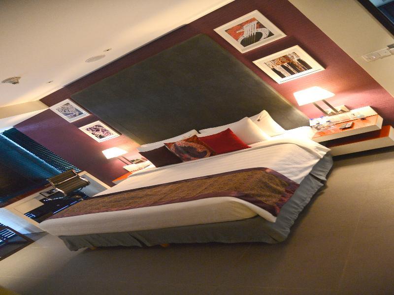 Hard Rock Hotel Goa Calangute Extérieur photo A bedroom at the hotel