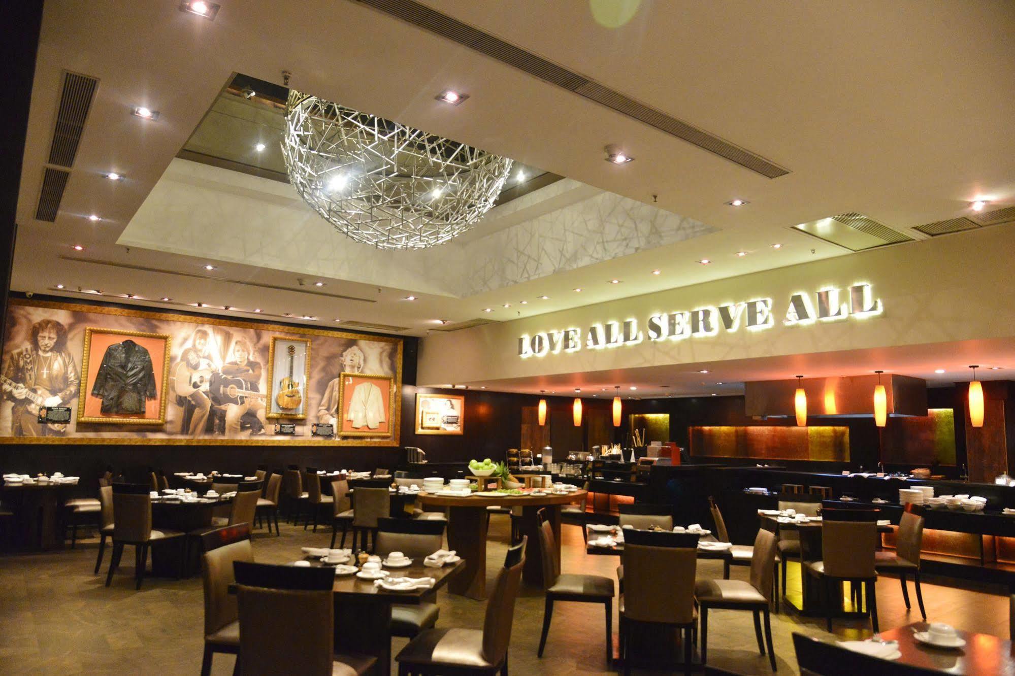 Hard Rock Hotel Goa Calangute Extérieur photo Interior of the restaurant
