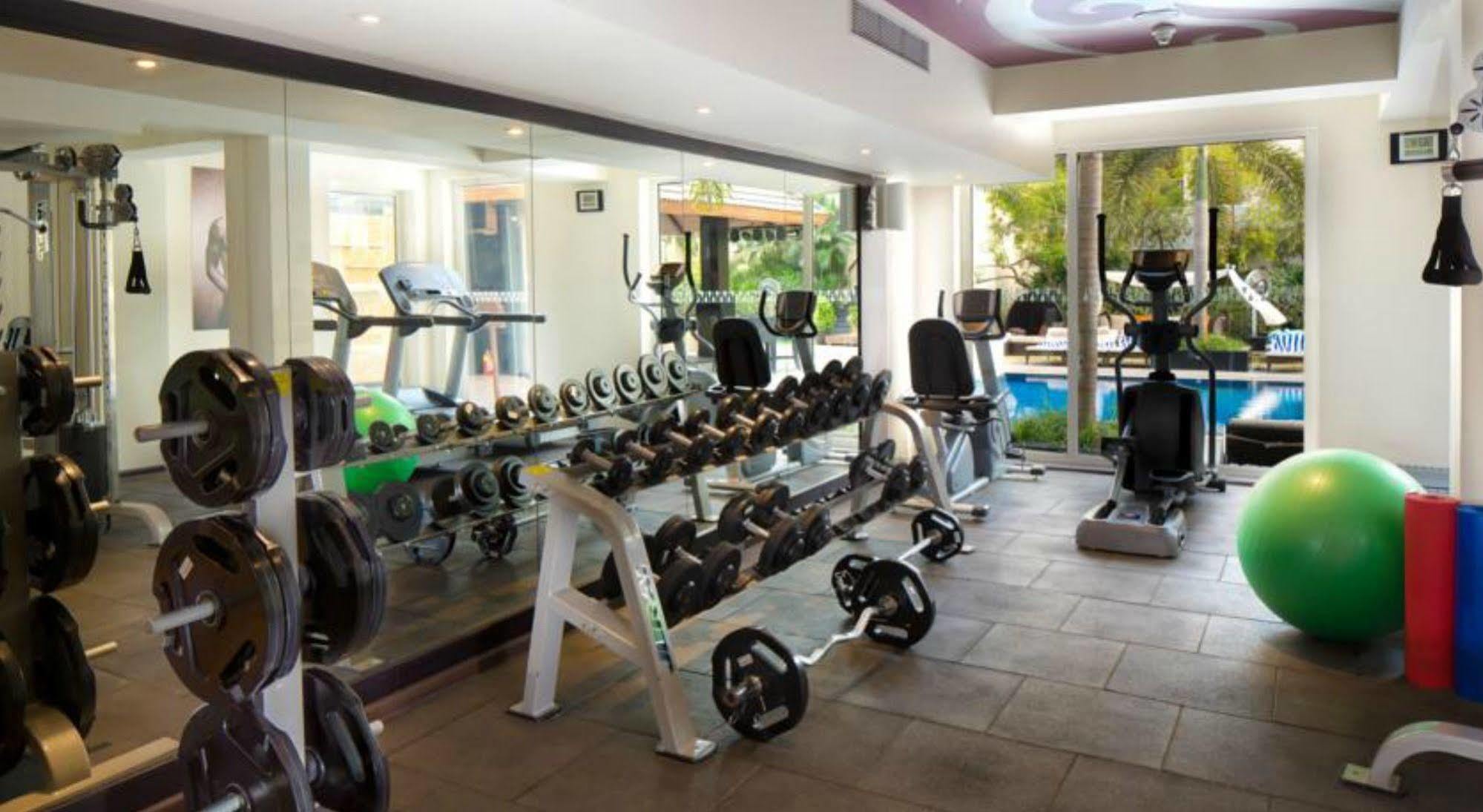 Hard Rock Hotel Goa Calangute Extérieur photo The gym at the hotel