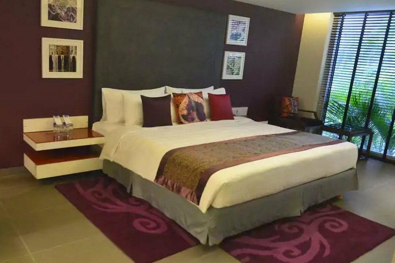 Hard Rock Hotel Goa Calangute Extérieur photo A bedroom at the hotel